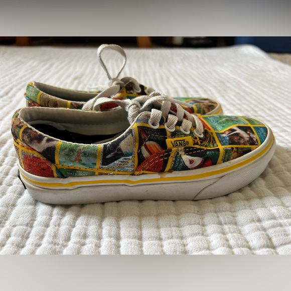 National Geographic Vans kids size 1 - Picture 4 of 4